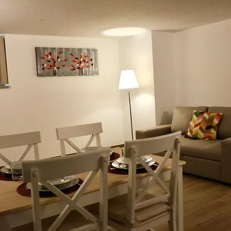 Platanos & River Apartment