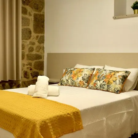 דירה Platanos & River By Lethes Legacy פונטה דה לימה