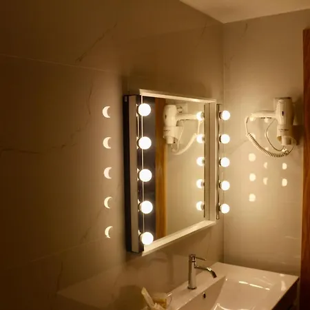 Plátanos&river Apartments, By Lethes Legacy