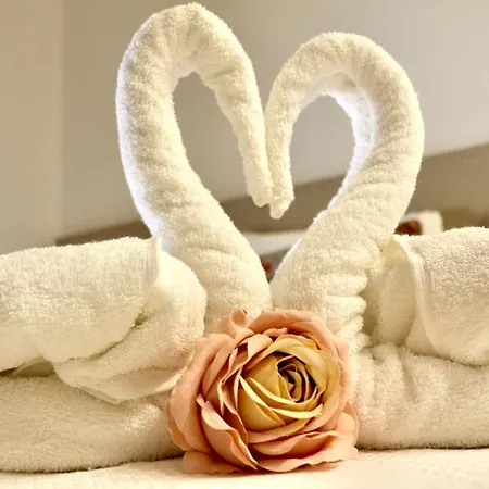 Plátanos&river Apartments, By Lethes Legacy Appartamento