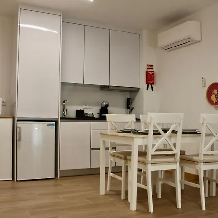 Plátanos&river Apartments, By Lethes Legacy *