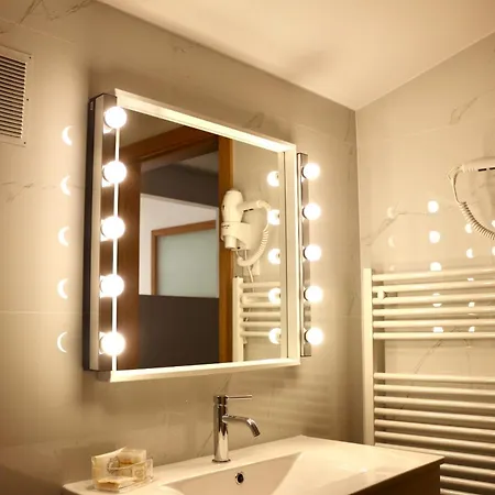 Plátanos&river Apartments, By Lethes Legacy Appartamento